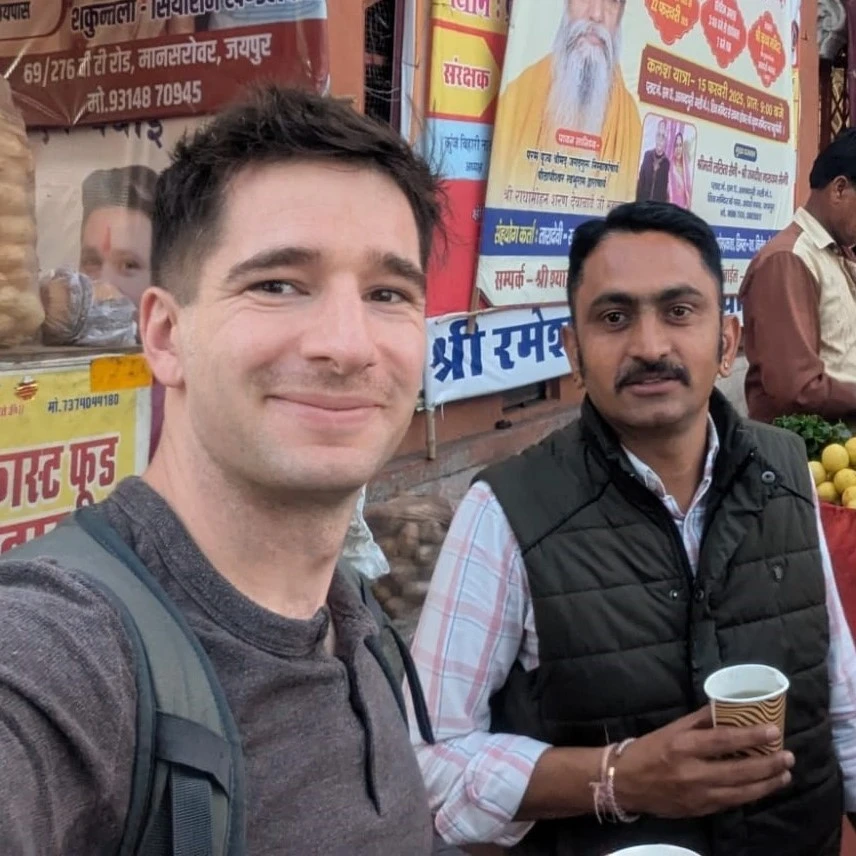 Selfi avec Lokendra dans la rue