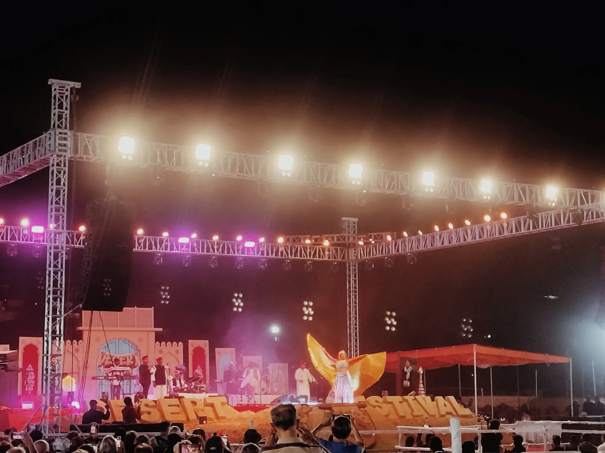 dance_performance_jaisalmer_desert_festival_half