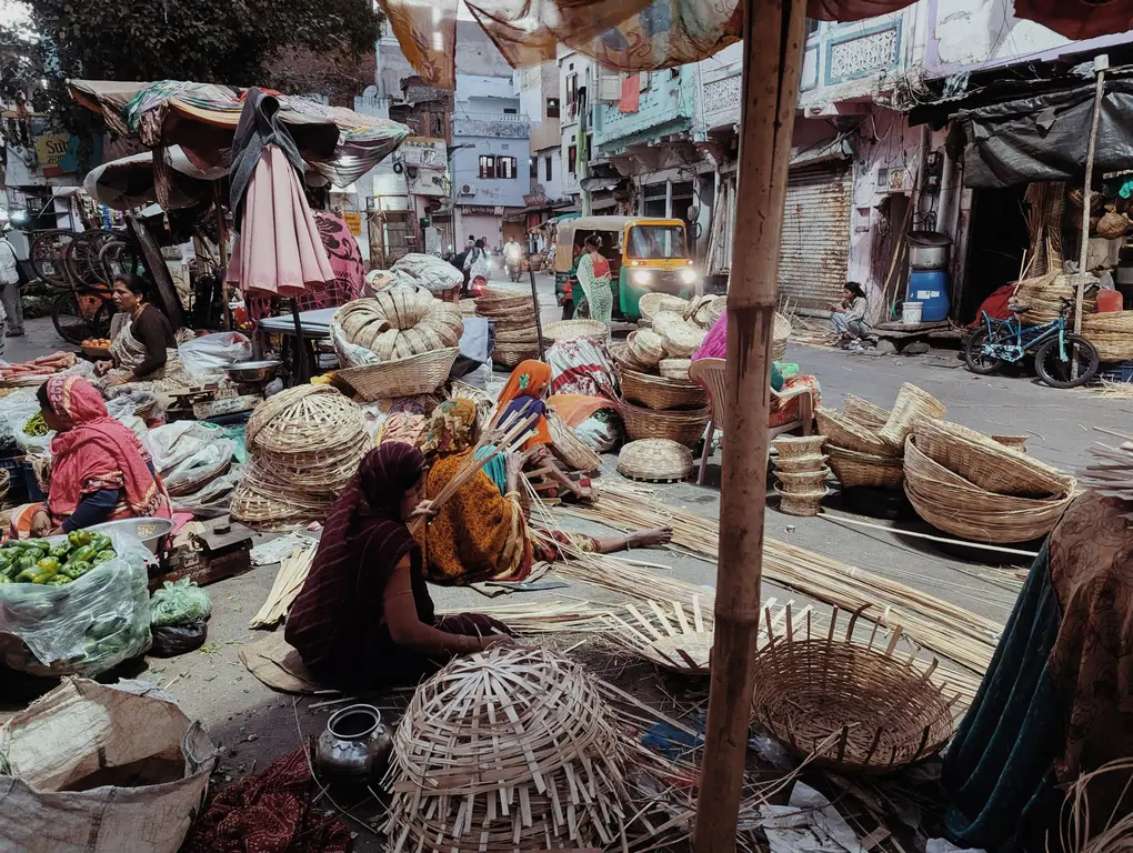 marche_vannerie_udaipur_half